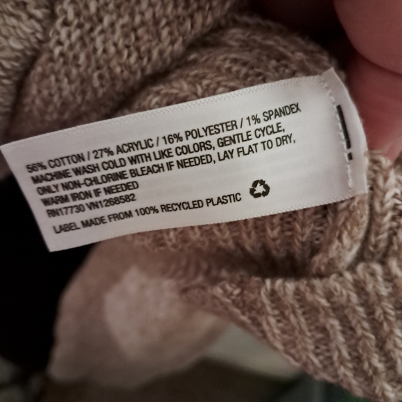 A New Day Women's Oatmeal V-Neck Oversized Pullover Sweater NWT - Picture 8 of 8